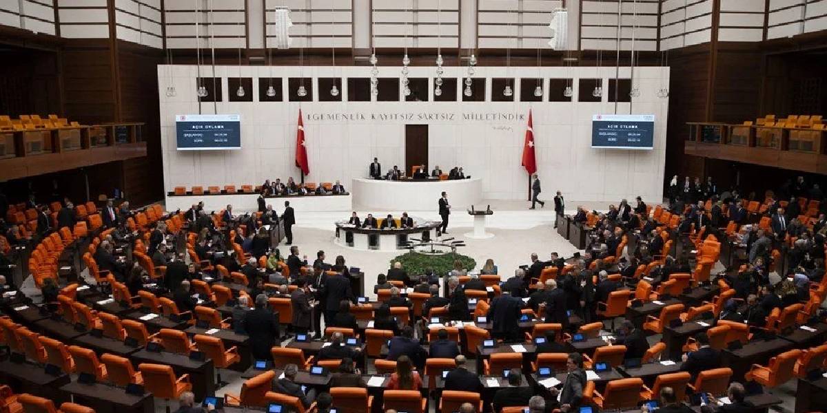 taserona-kadro-icin-meclis-tarihi-belli-oldu-herkesin-gozu-mecliste