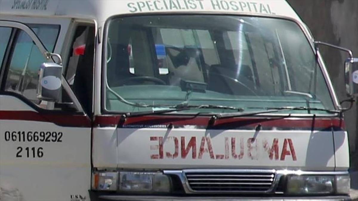 kenya-kiz-ogrenciler-okulda-felc-oldu-4