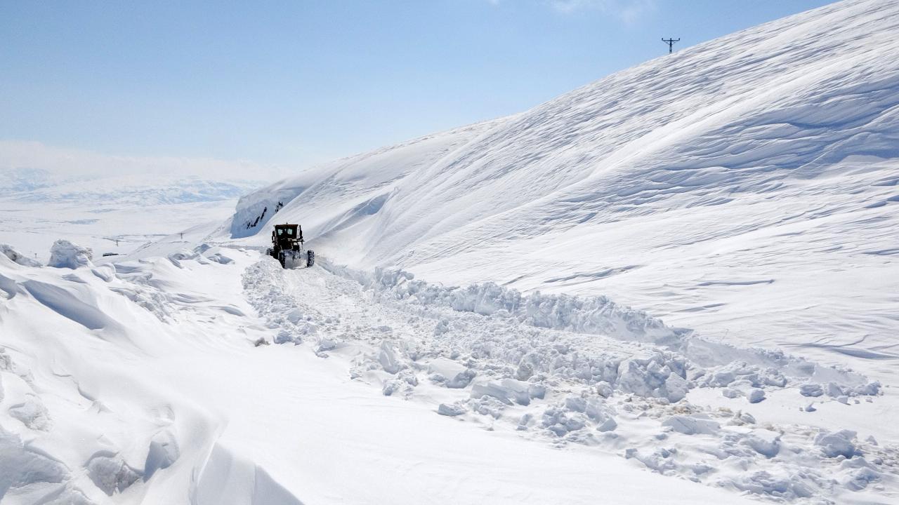 mus-kapanan-yollar-ulasim-kar-yagisi-iha-1794511