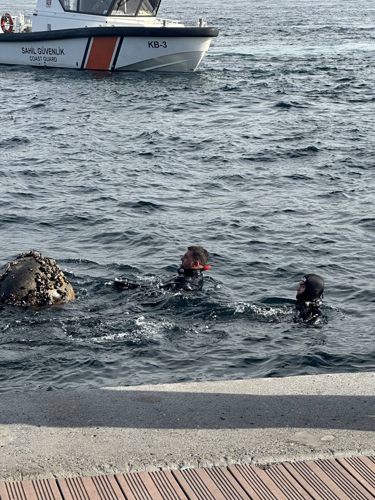 istanbul-bogazinda-mayin-zannedilen-cisim-tonoz-samandirasi-cikti-2