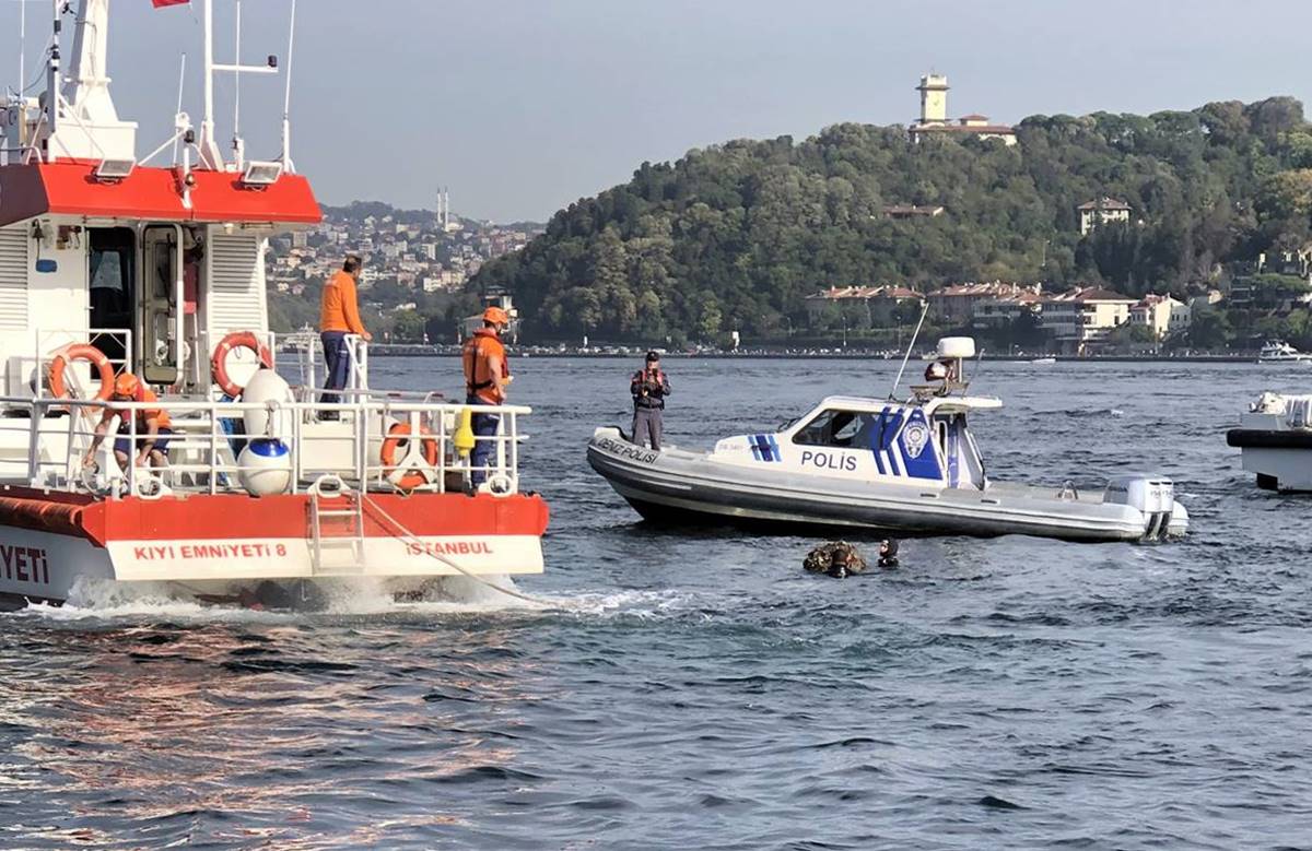 istanbul-bogazinda-mayin-zannedilen-cisim-tonoz-samandirasi-cikti-5-001