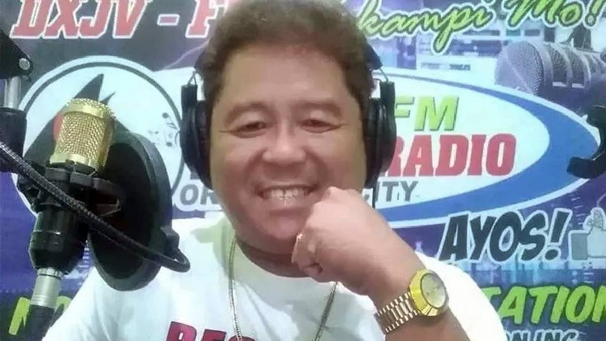 radyo-programcisi-canli-yayinda-olduruldu-6