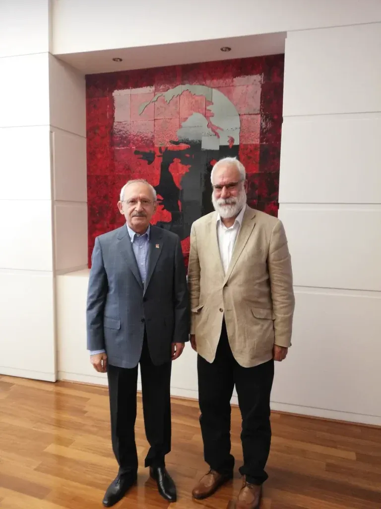 djwi-iwwaa01fi-768x1024