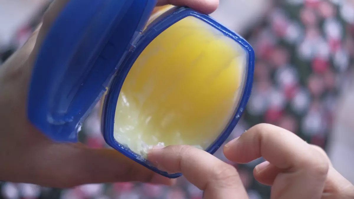 vazelin-nedir-ve-ne-icin-kullanilir-3