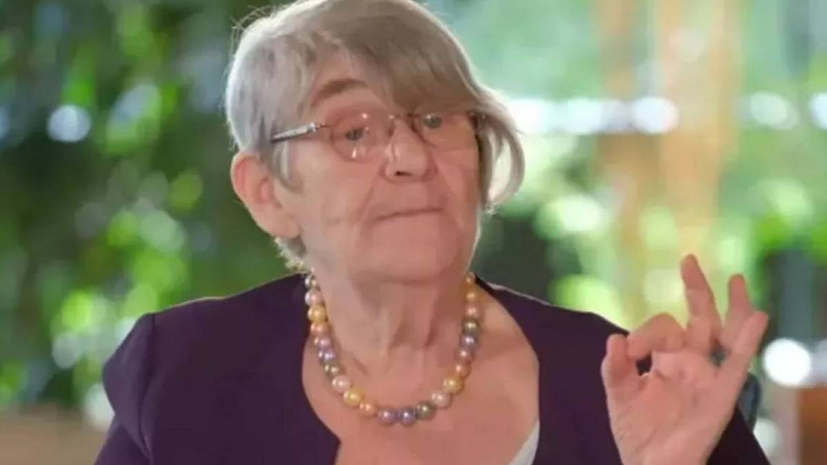 fazla-kilolarindan-kurtulmak-isteyenler-dikkat-canan-karatay-uyurken-kilo-vermenin-sirrini-verdi-1