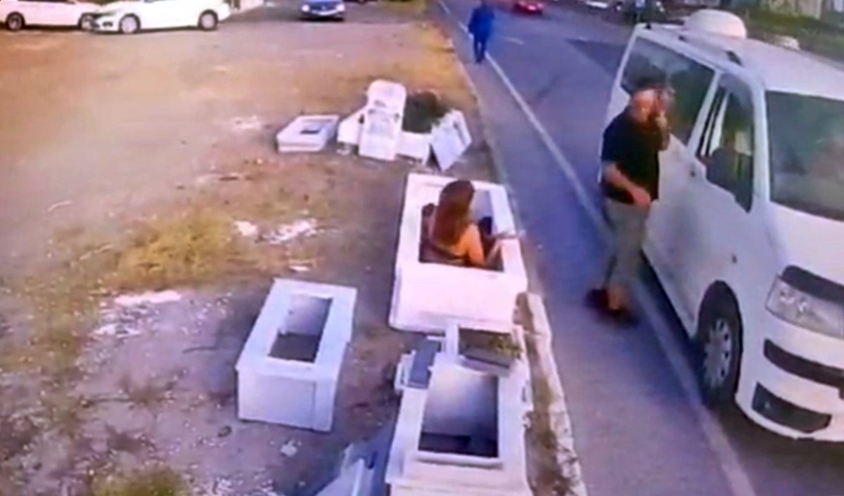 bedava-mezar-buldu-icine-girdi-ne-demek-1