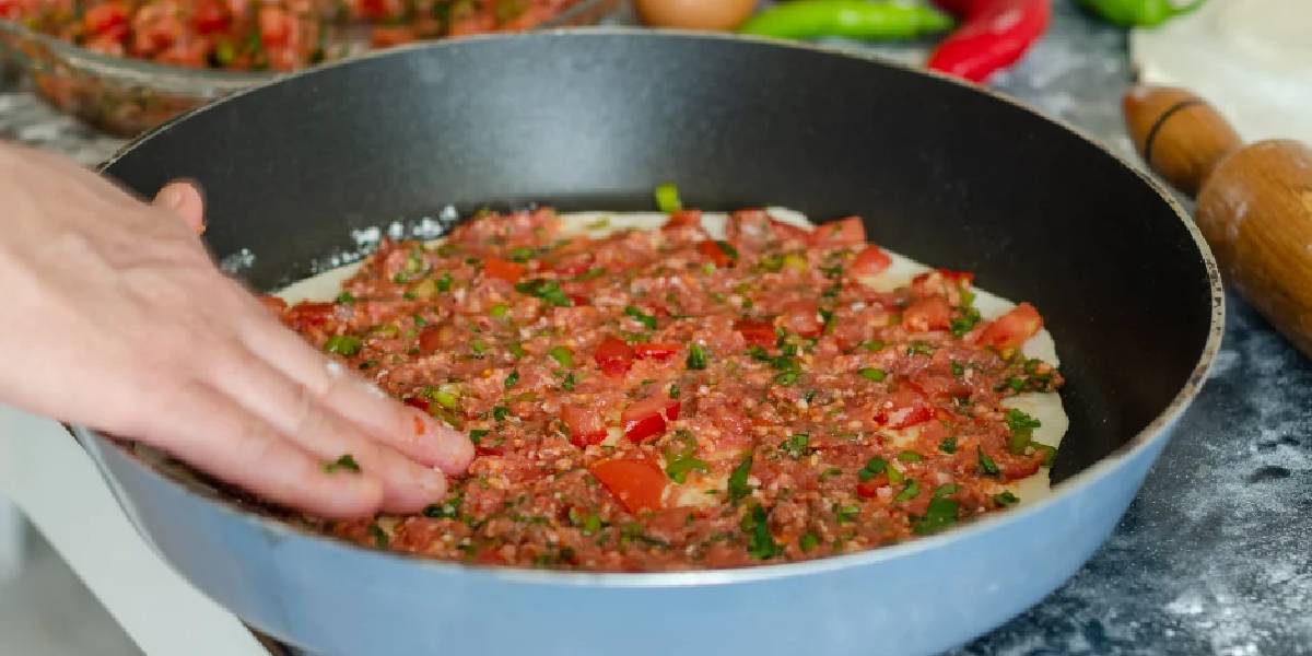 lahmacun-pisirmek