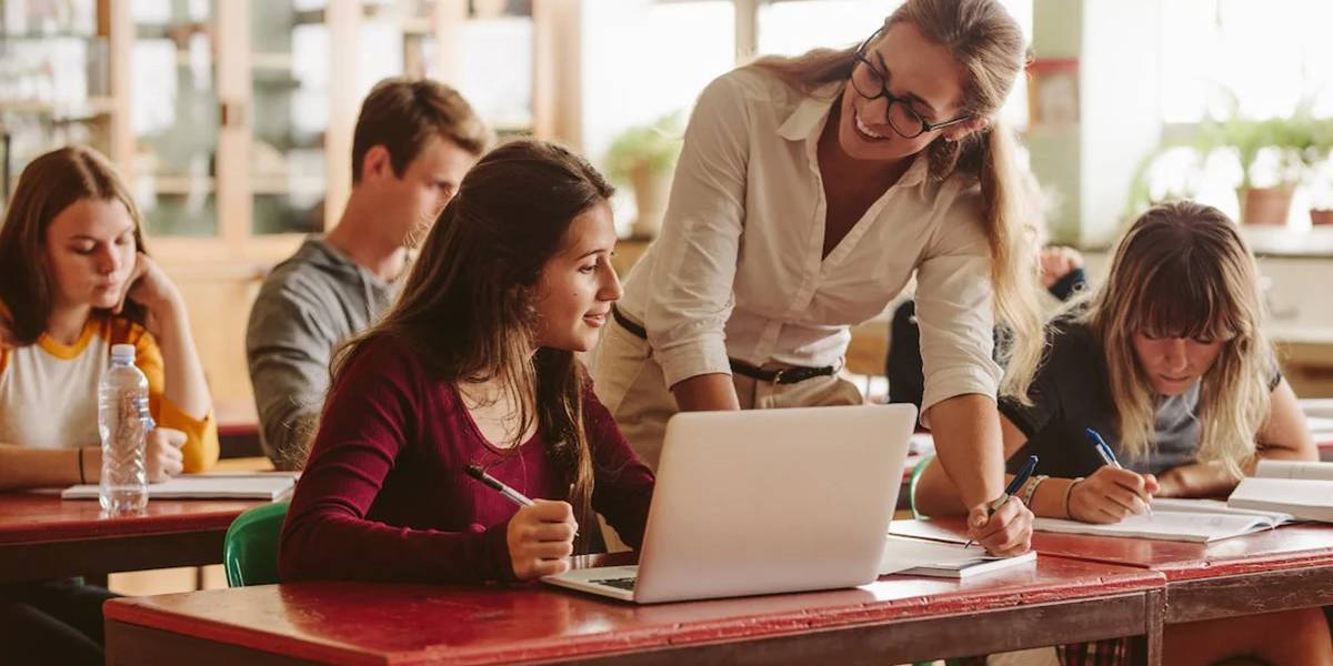 ogretmenlere-ucretsiz-yht-1