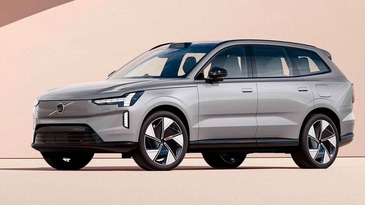 volvonun-takla-testini-gorenler-gozlerine-inanamadi-bari-cizik-olsaydi-2