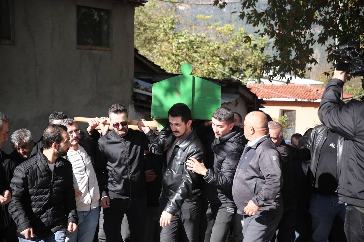 bursa-disi-cekilen-5-yasindaki-cocuk-hayatini-kaybetti-3