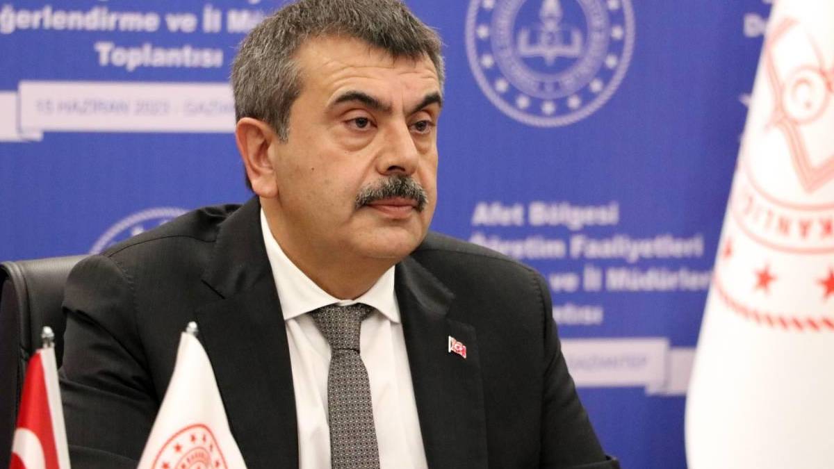 ara-tatil-kalkiyor-mu-bu-aciklama-turkiyedeki-tum-okullari-ilgilendiriyor-milli-egitim-bakani-sonunda-noktayi-koydu