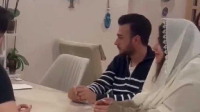 mehir-olarak-dyson-airwrap-istedi-3