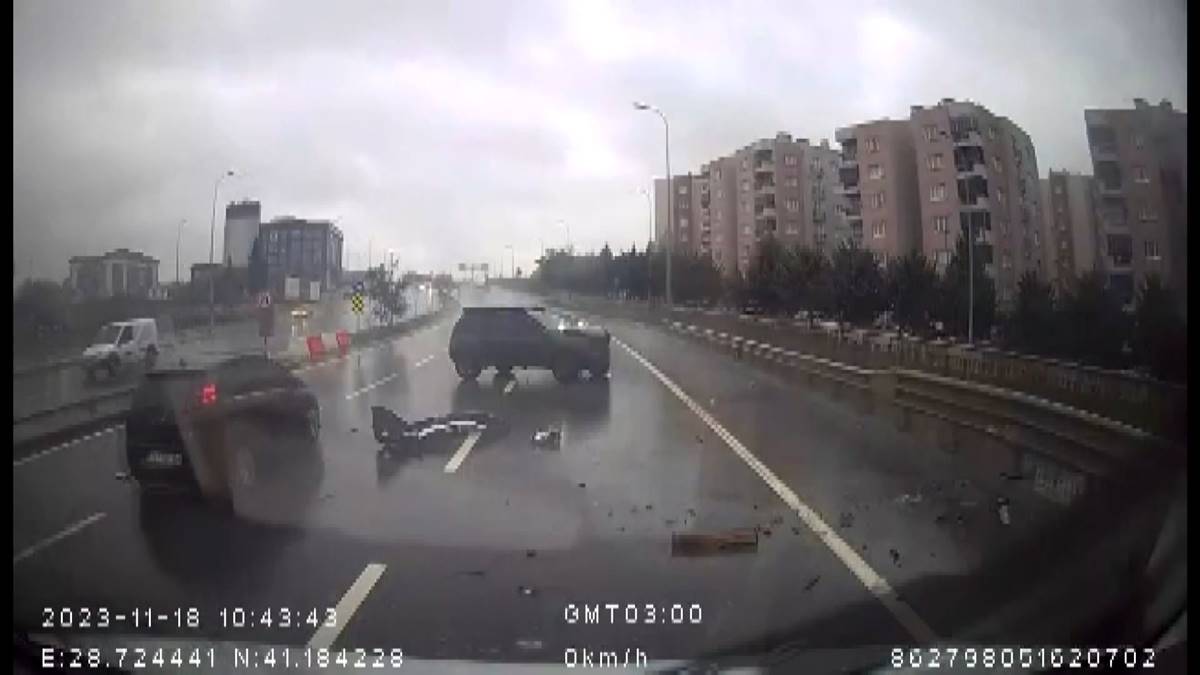 istanbul-arnavutkoy-trafik-kazalari-izle-1