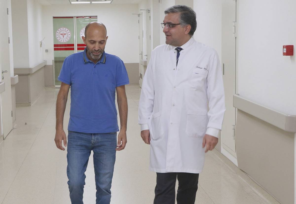 mide-agrisi-sandi-aort-damarinda-yirtik-cikti-2