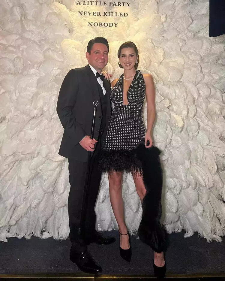 hande-ercel-ve-nazli-sabanci