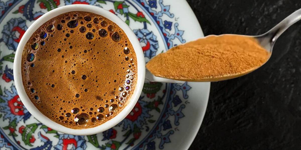 kahveye-tarcin-eklemek.jpg