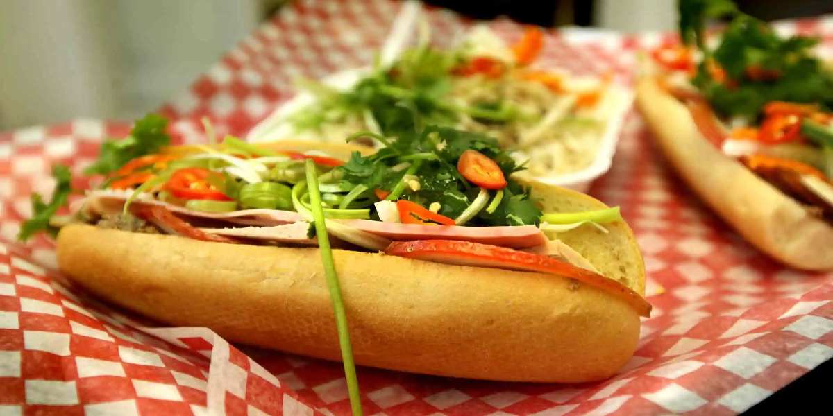 meat-and-cold-cuts-banh-mi-vietnam.jpg
