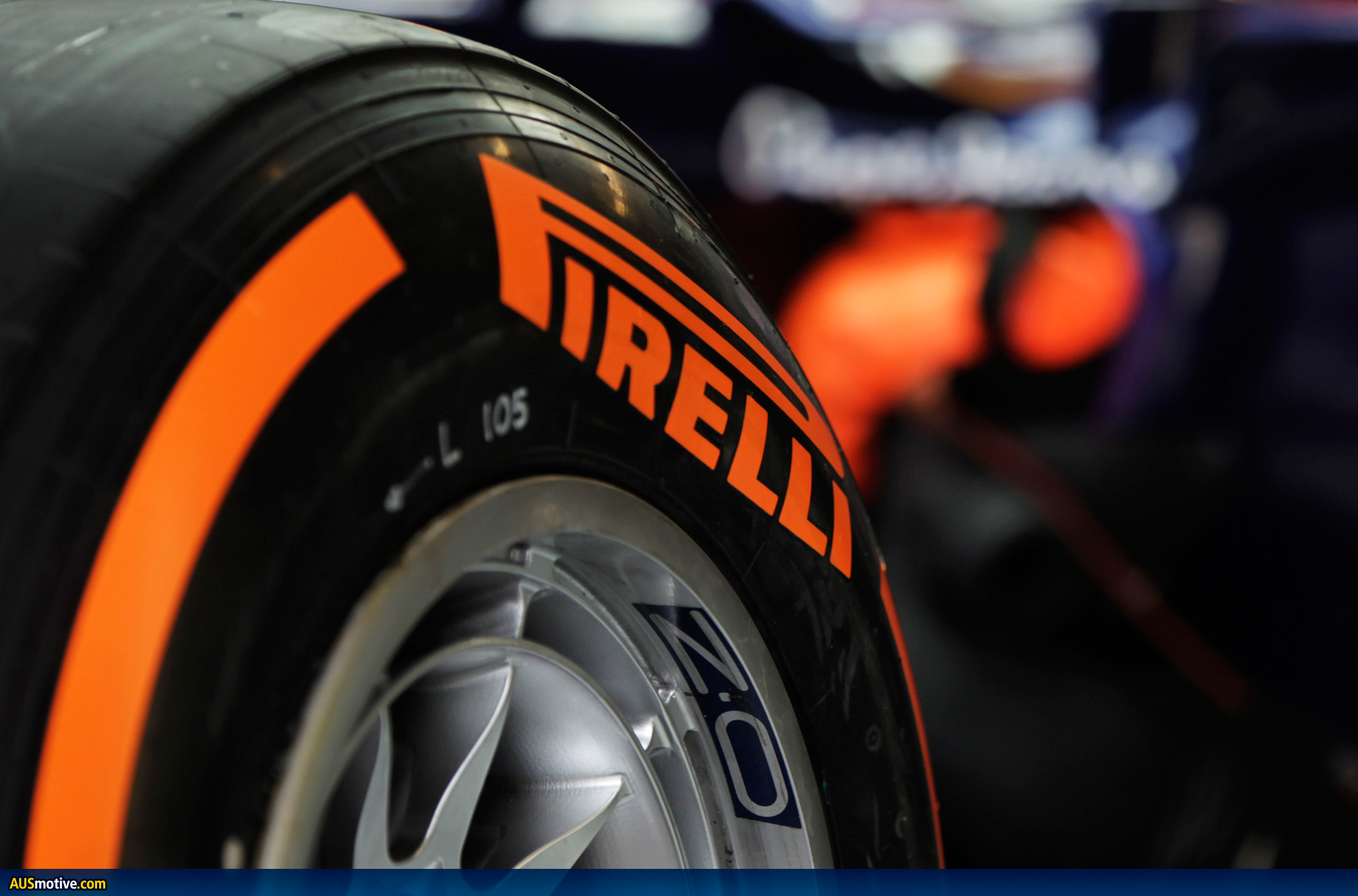 pirelli-pzero-hard-tyre-2013.jpg