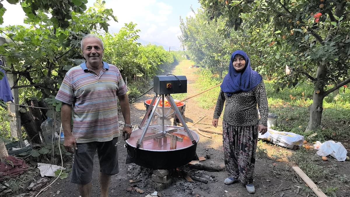 salca-yaparken-kazan-patlamasi-nasil-onlenir-salca-yaparken-atmamasi-icin-ne-yapmali-5