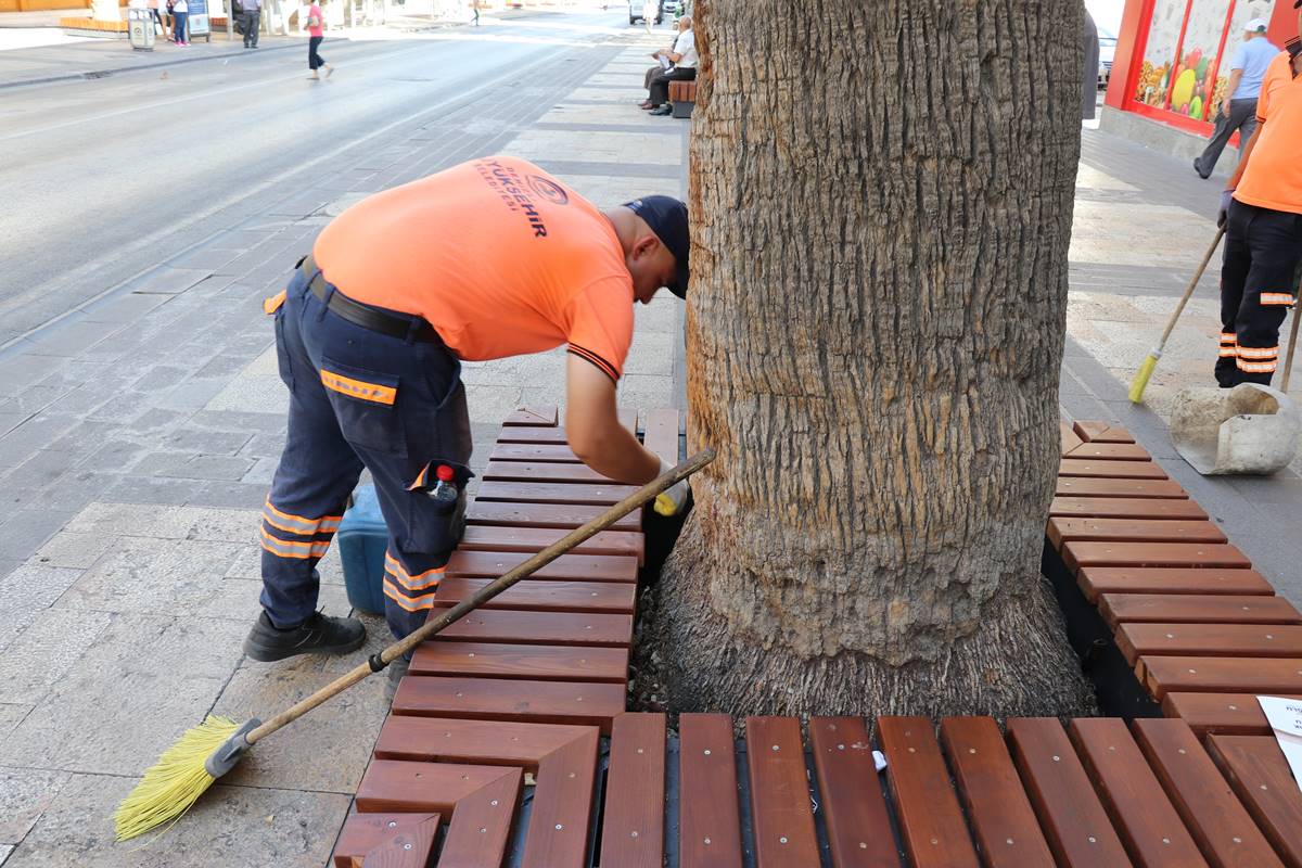 yere-cop-atmak-yasak-mi-cezasi-ne-kadar-6