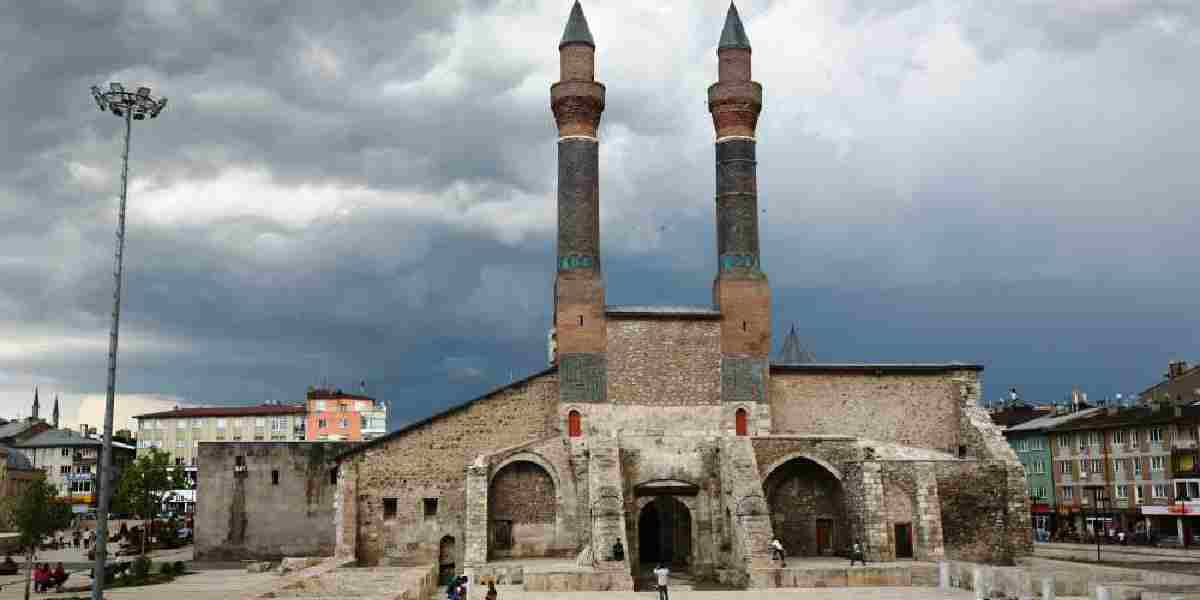 cifte-minareli-medrese.jpg