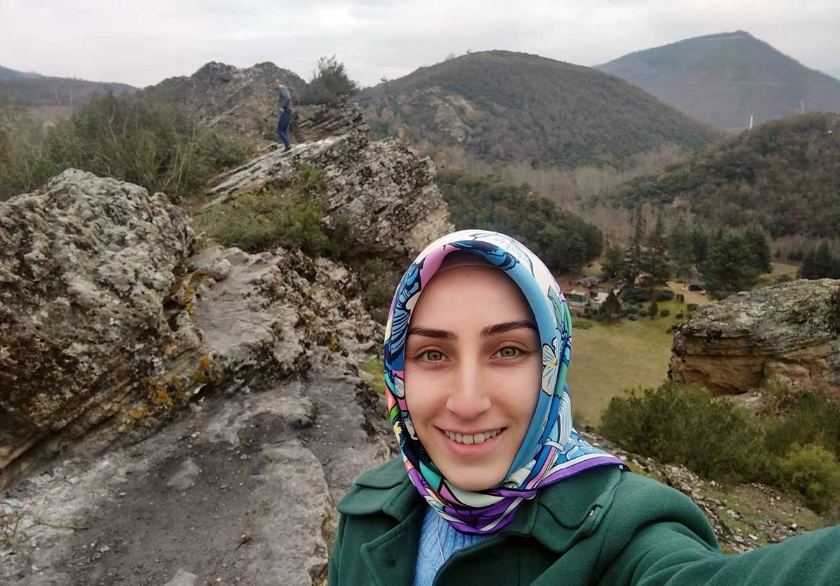 esini-ucurumdan-iten-adam-ne-kadar-ceza-aldi-1.jpg