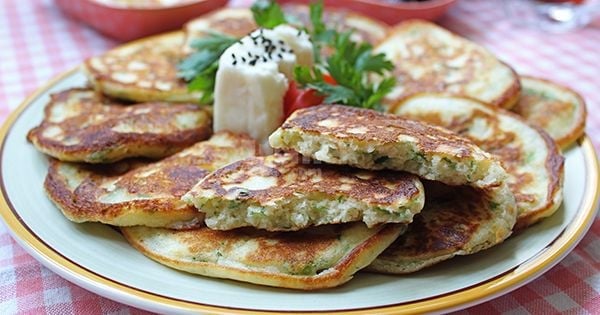 kahvaltilik-peynilri-pancake-adim-4.jpg