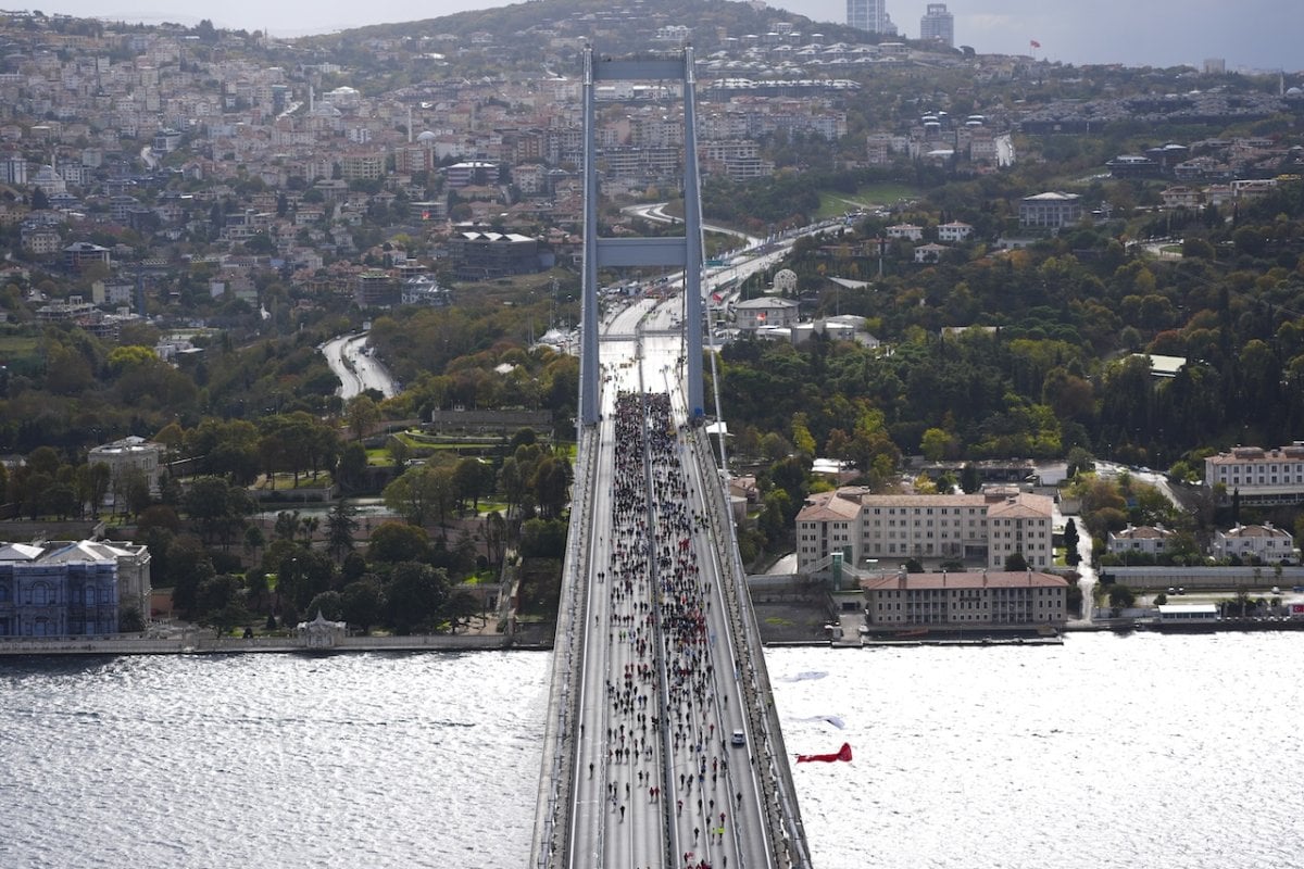 aa-20241103-36091902-36091889-turkiye-is-bankasi-46-istanbul-maratonu-kosuldu.jpg