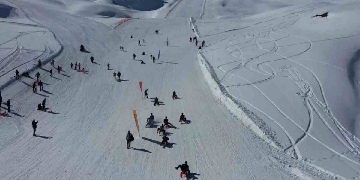 hakkari-mergabutan-genclik-kampi.jpg