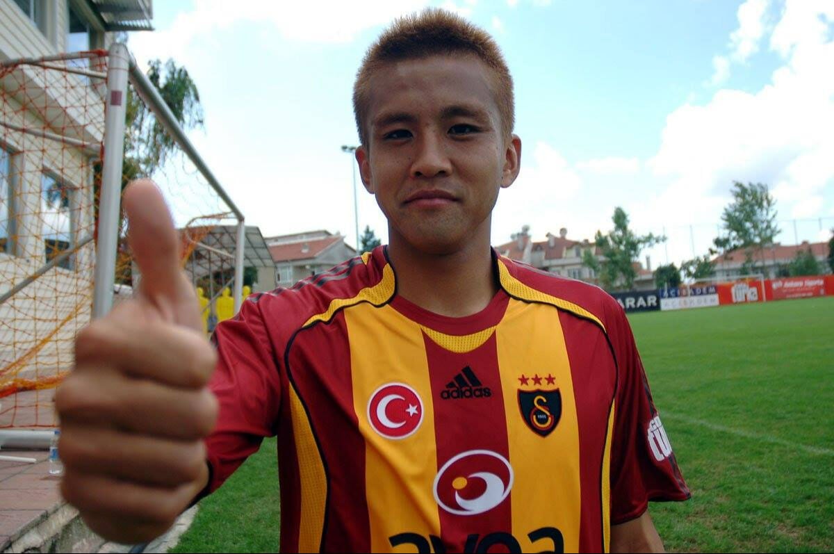 galatasarayin-eski-yildizi-junichi-inamoto-45-yasinda-emekli-oldu-17333047615884-1.jpg