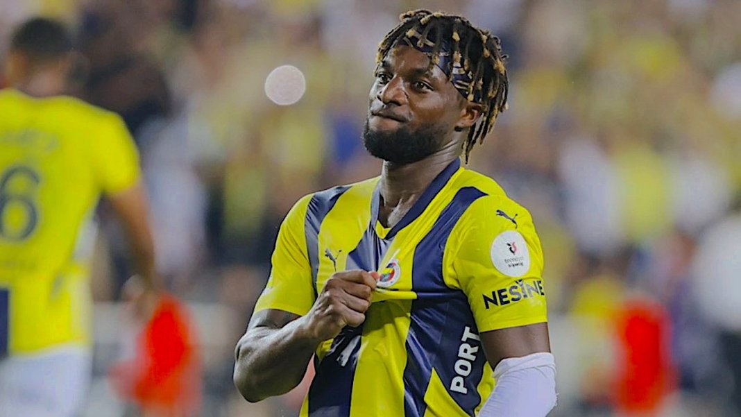 allan-saint-maximin-fenerbahceye-transferi-hakkinda-konustu-jose-mourinhonun-hangi-sozleri-etkiledi-jpg-kopyasi.jpg