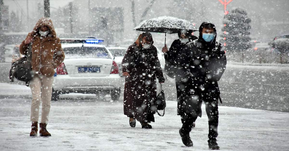 1200x628-meteoroloji-o-illerde-yasayanlari-uyardi-lapa-lapa-kar-yagisi-geliyor-610-ogimage.jpg