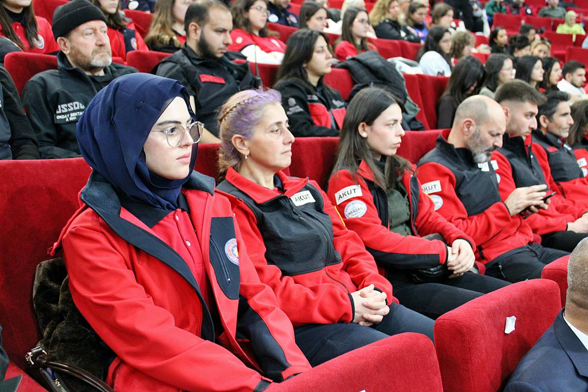 ege-denizinde-tsunami-olur-mu-egede-deprem-riski-var-mi-deprem-ne-zaman-olacak-6.jpg