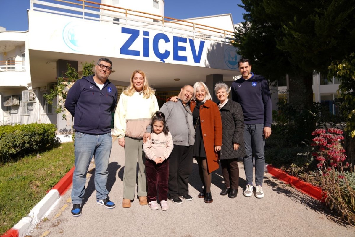 anadolu-efes-spor-kulubu-2024-2025-sezonu-one-team-sosyal-sorumluluk-projesi-6.jpg