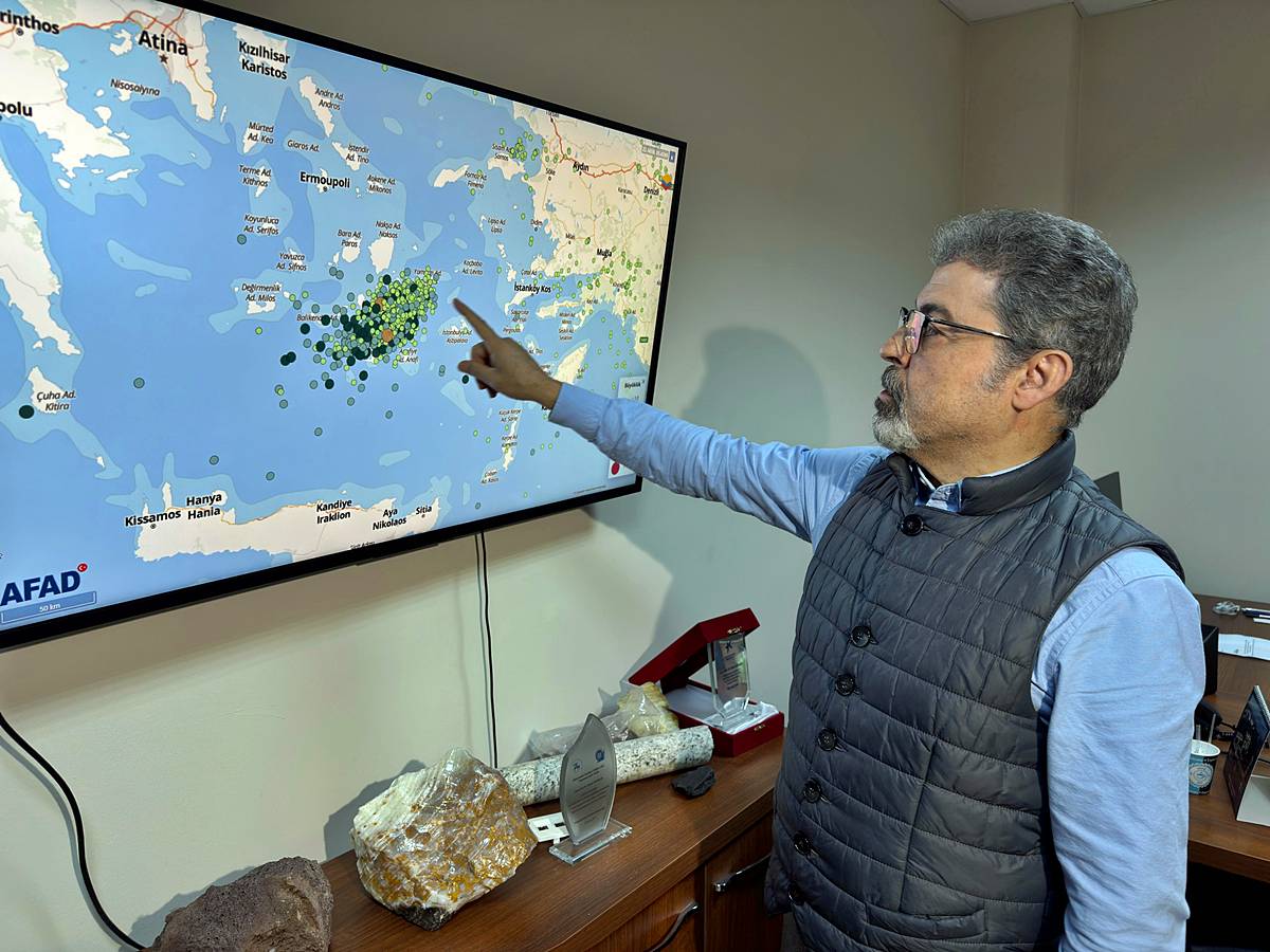 ege-denizinde-volkanik-patlama-olur-mu-tsunami-olur-mu-deprem-riski-var-mi-2.jpg