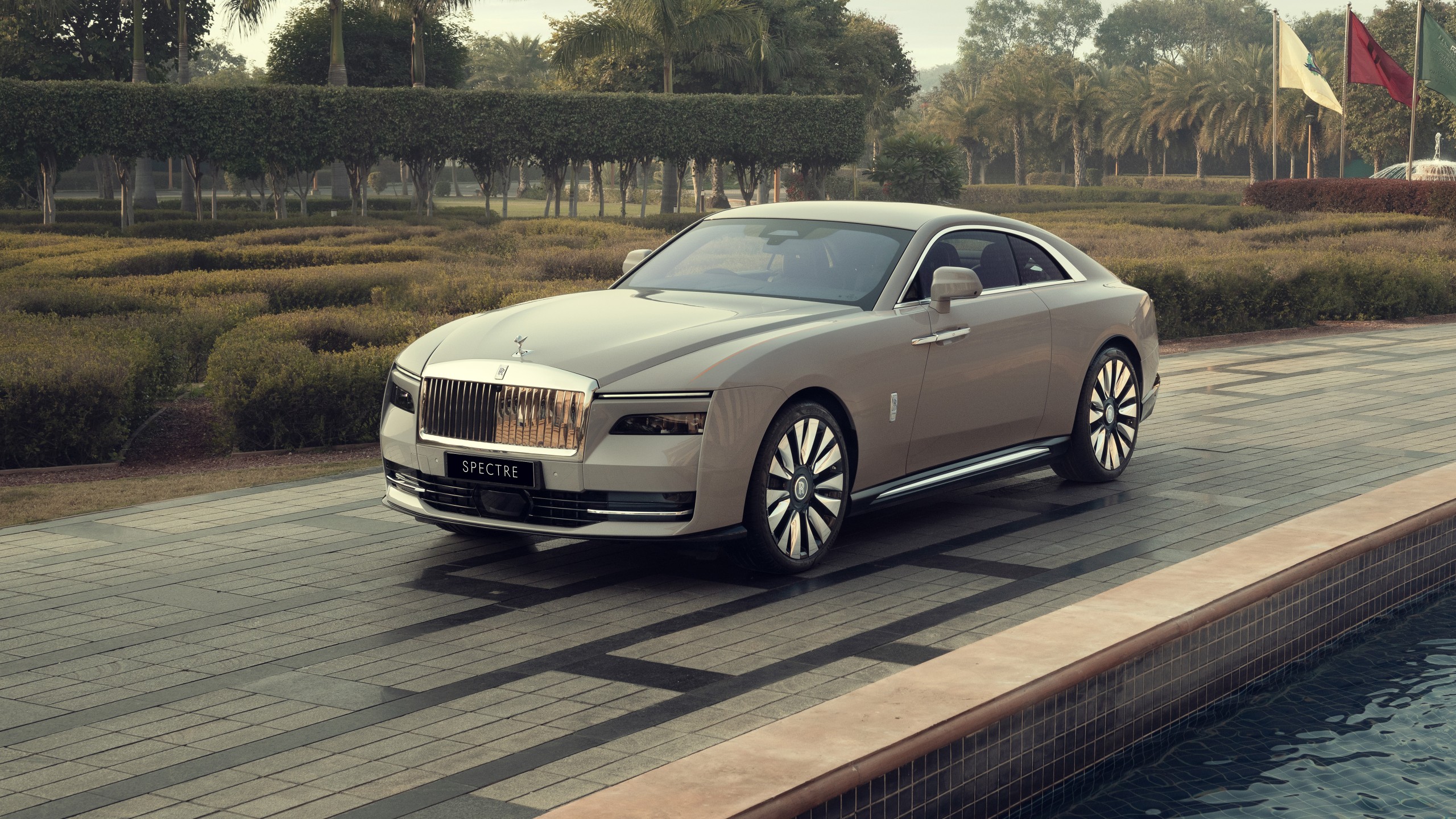 rolls-royce-spectre-2024-4k-10-2560x1440.jpg