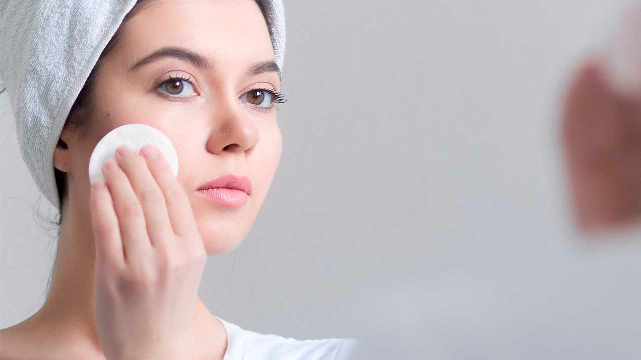 loreal-paris-bmag-article-13-skin-care-rules-for-oily-skin-d.jpg