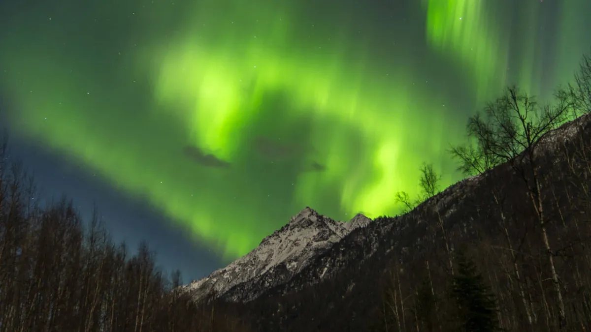 kuzey-isiklari-alaska-da-goruntulendi-1.webp