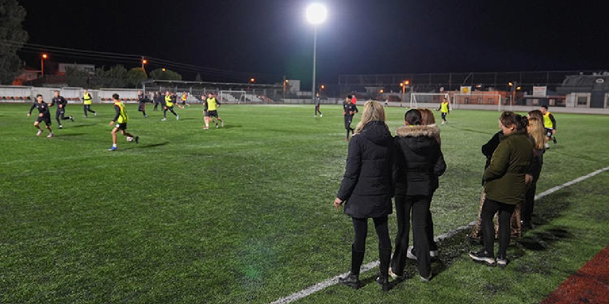 izmirde-kadin-futbol-kulubu-4.jpg