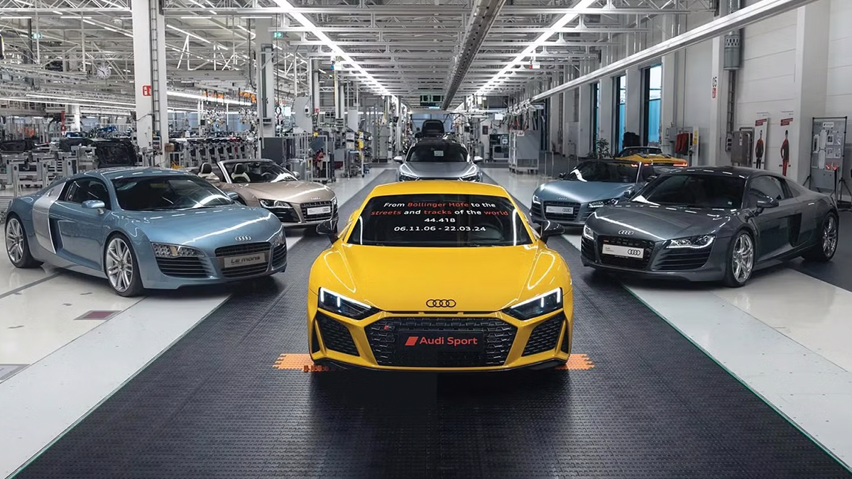 uretilen-son-audi-r8.png