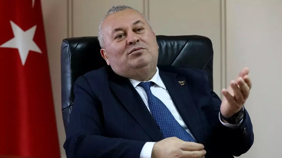 partisinden-istifa-eden-cemal-enginyurt-aldigi-18062475-7542-amp.webp