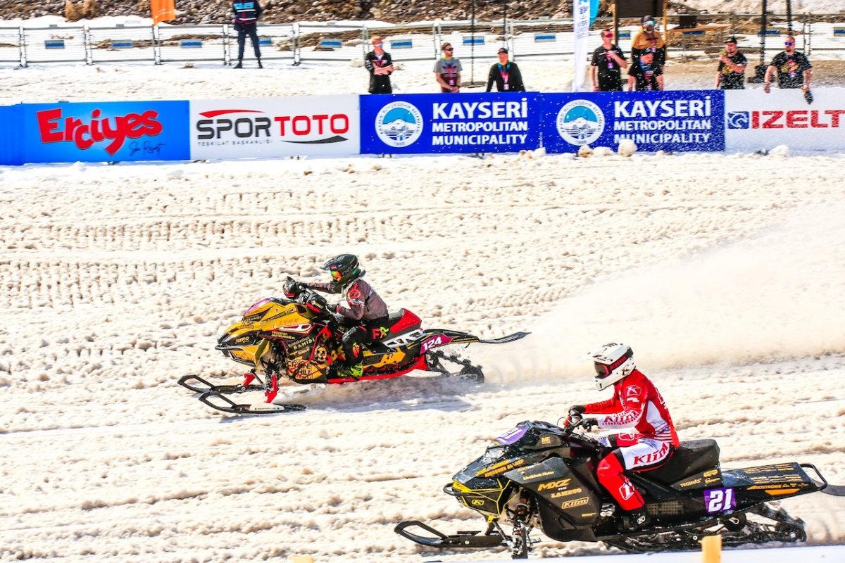 dunya-kar-motosikleti-sampiyonasinda-finalde-yarisacak-sporcular-belli-oldu-2.jpg