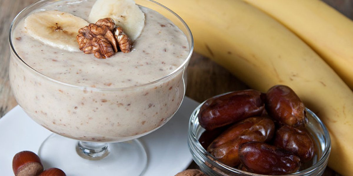hurmali-ve-sutlu-smoothie-tarifi-1.jpg