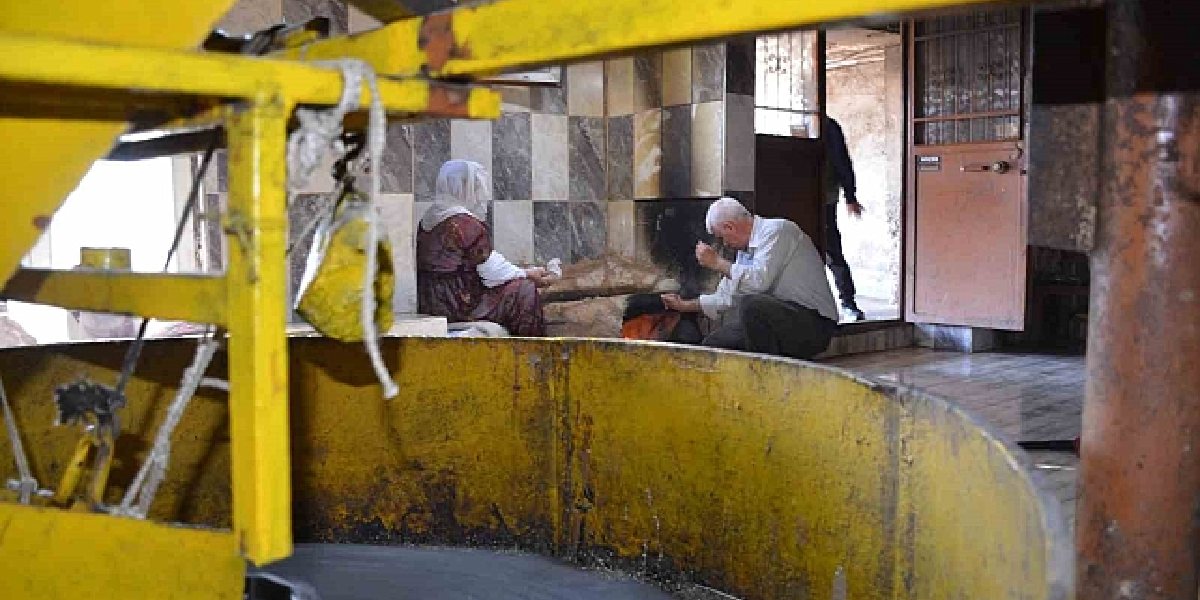 sirnakta-su-degirmeninde-tahin-uretimi-1.jpg