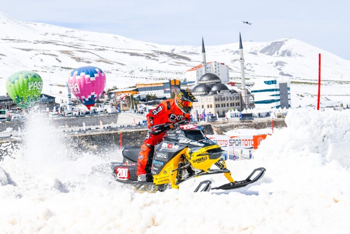 dunya-kar-motosikleti-sampiyonasi-spor-ve-kis-turizmini-bulusturdu-1.jpg