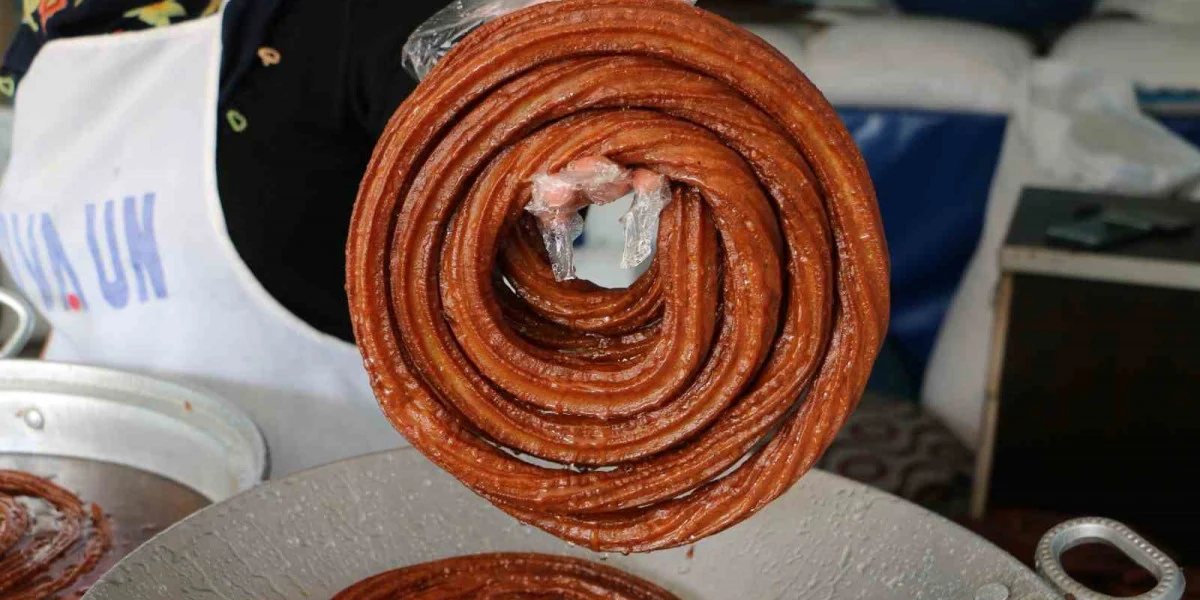 diyarbakirda-halka-tatlisi-1.jpg