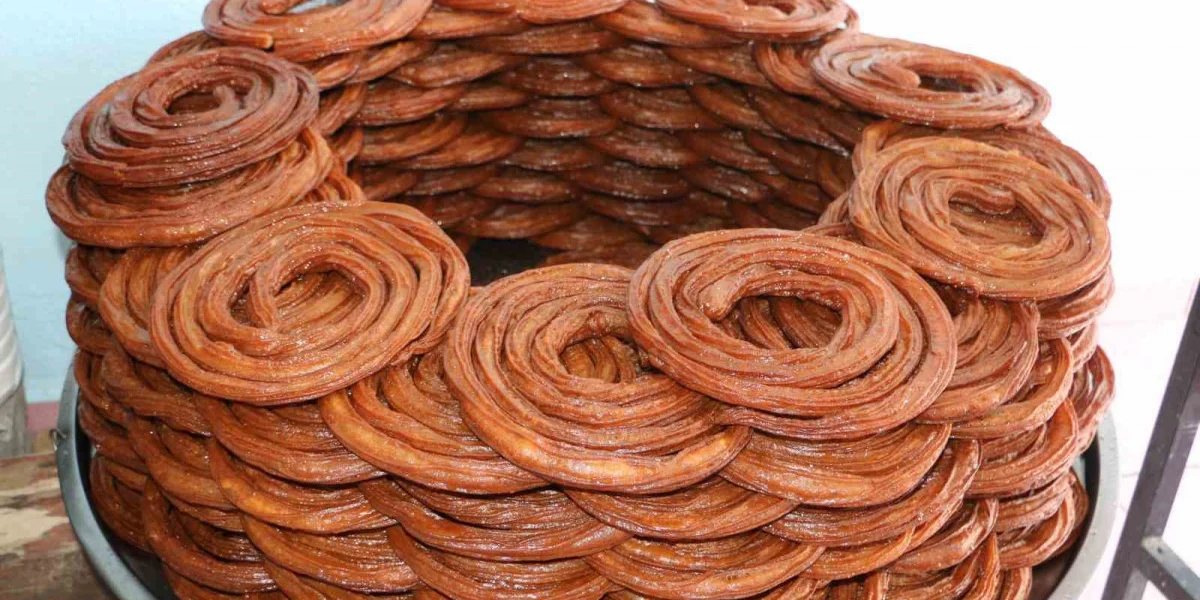 diyarbakirda-halka-tatlisi-2.jpg