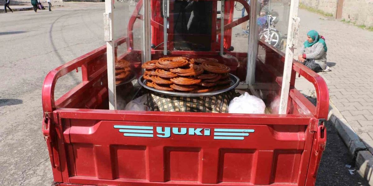 diyarbakirda-halka-tatlisi-3.jpg