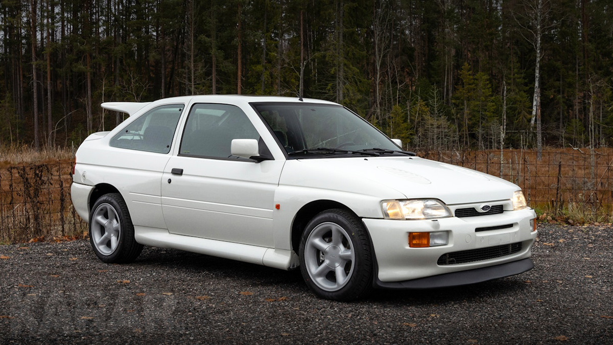 ford-escort-rs-cosworth-beyaz-001.png
