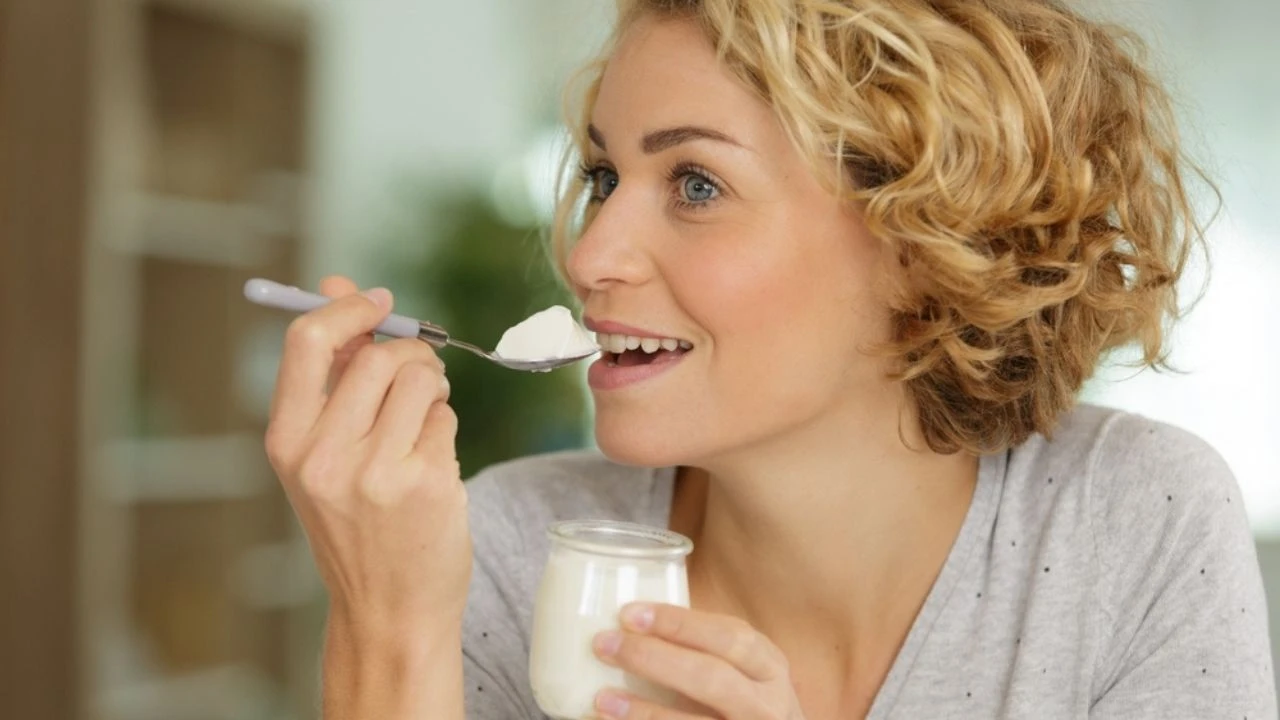 bilim-insanlari-acikladi-yogurt-kanser-dusmani-cikti-ajy9